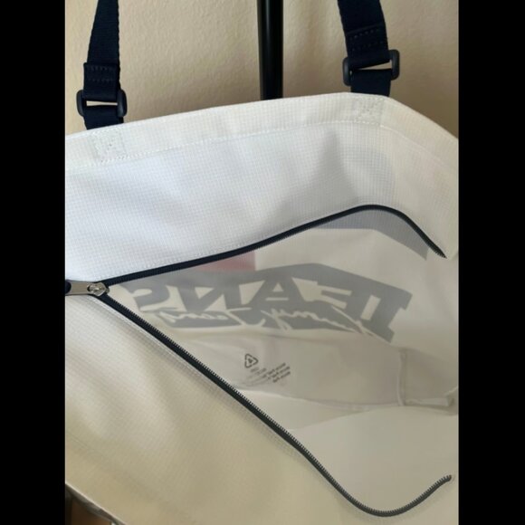 Tommy Hilfiger Top zip Large tote shopper - Picture 3 of 3